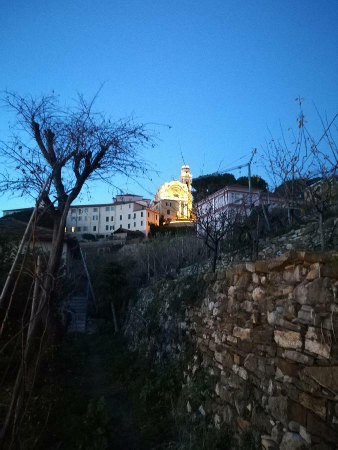 Apartamento La Casa Del Prussiano Diano Castello Exterior foto
